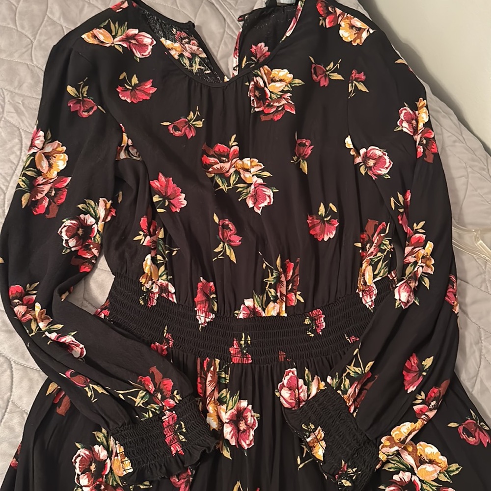 Dress - Picture 4 of 6